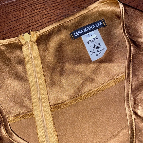 Vintage Classic 100% Silk Skirt in Gold #0774 - Picture 10 of 10